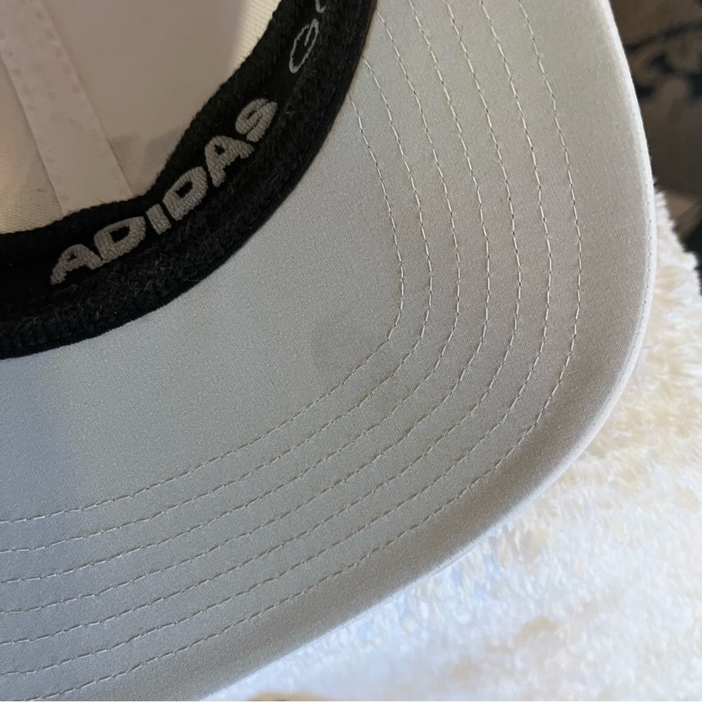 Adidas hat - Picture 3 of 6